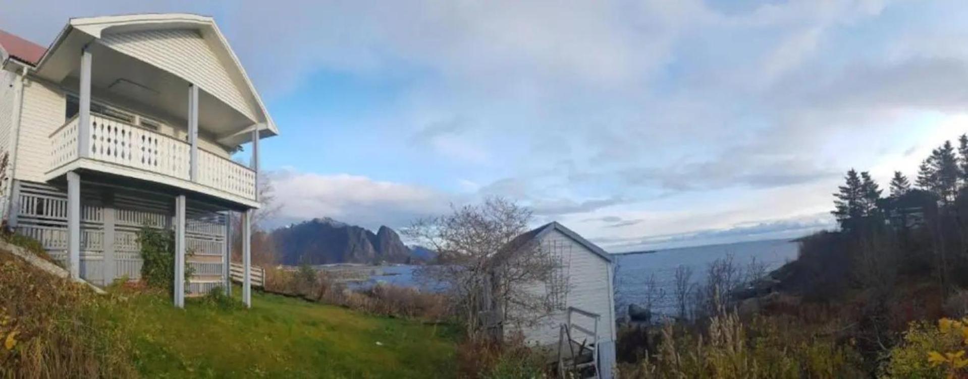 House By The Sea Reine, Lofoten Bagian luar foto