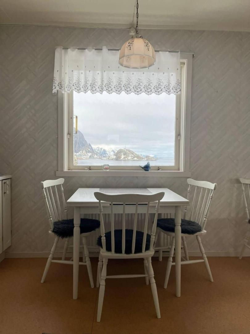 House By The Sea Reine, Lofoten Bagian luar foto